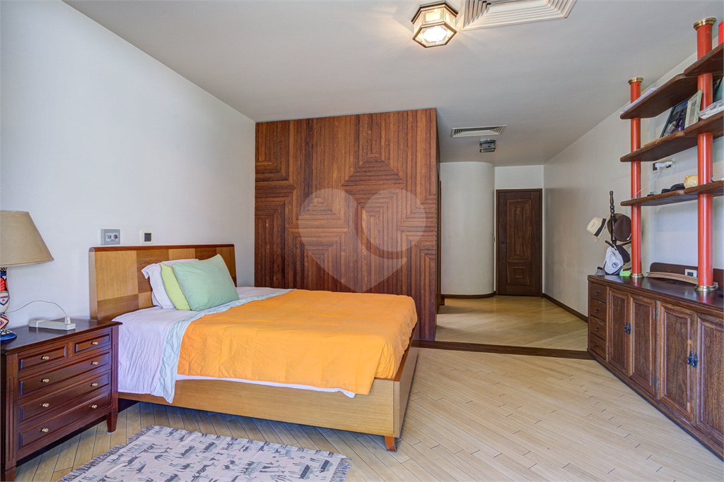 Casa à venda ou para alugar com 4 suítes no condomínio Chácara Flora, São Paulo - SP