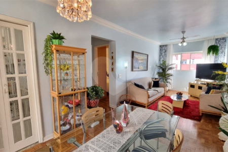 Apartamento à Venda na Bela Vista com 60m², Excelente Localização e Potencial de Reforma