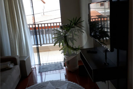 Sobrado à venda com 3 quartos em Jardim Bicão, São Carlos, SP