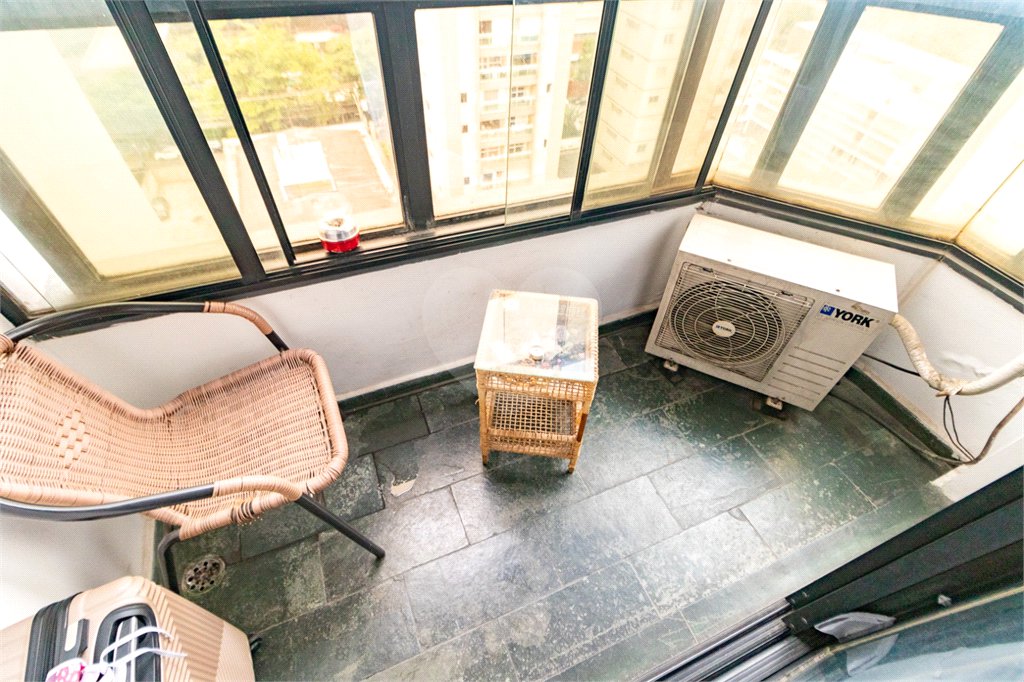 Cobertura à venda com 3 quartos, sendo 2 suítes, em Vila Olímpia, São Paulo, SP