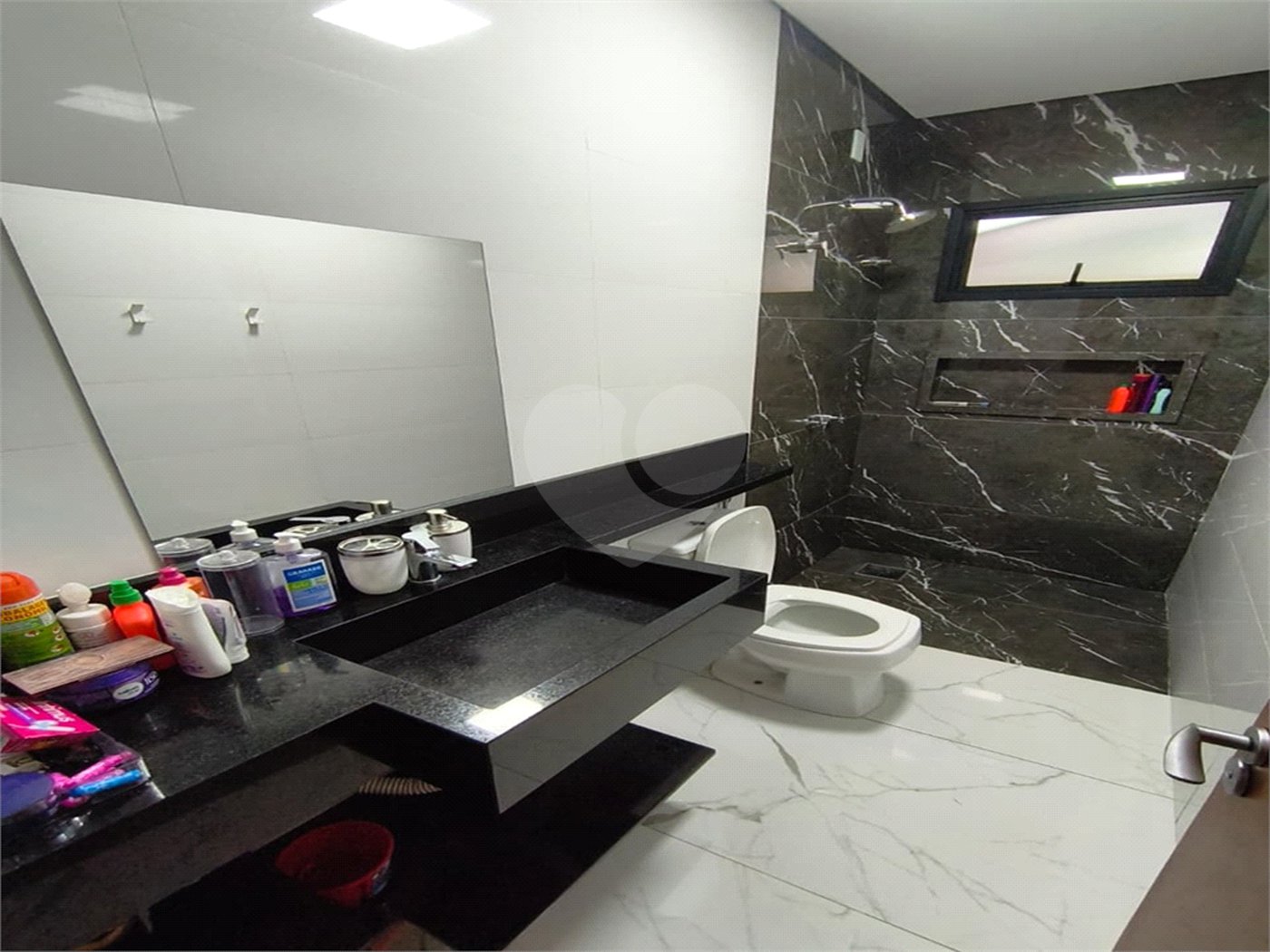 Casa 3 quartos 3 suítes Faixa Azul com piscina aquecida