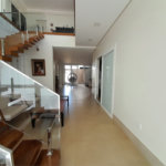 Casa à Venda no Condomínio Damha III – Elegância e Conforto para sua Família