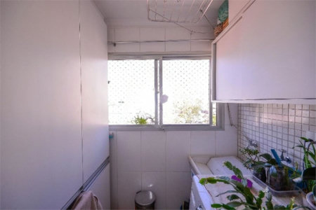 Oportunidade Apartamento mobiliado á venda na saude com 60m² com 2 dorm e 2 vaga. Aceita e estuda Permuta ( sujeito a avaliação).
