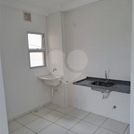 Apartamento novo para venda no Condomínio Residencial Vila das Orquídeas.