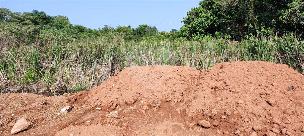 Terreno em Atibaia com 4.800 metros, pronto para construir, topografia plana, aceita financiamento