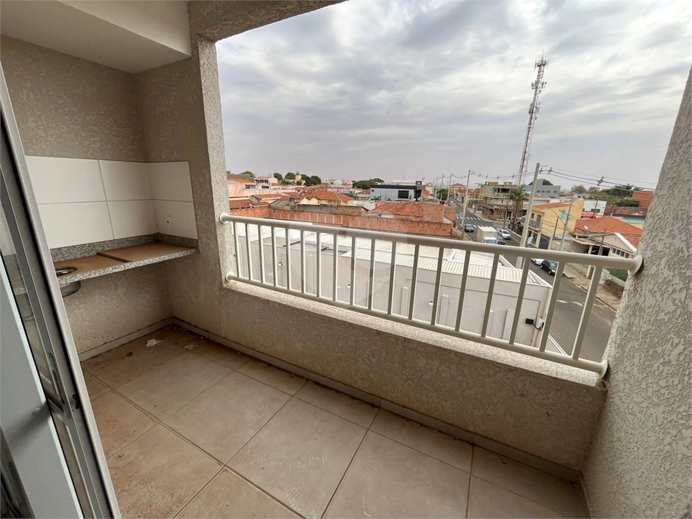 Apartamento á venda na região do Vila Prado.