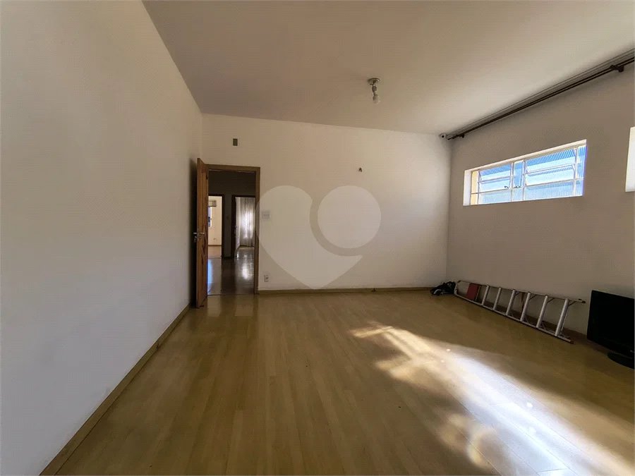 Casa para alugar com 3 quartos, sendo 1 suíte, em Jardim Dos Estados, Poços de Caldas - MG