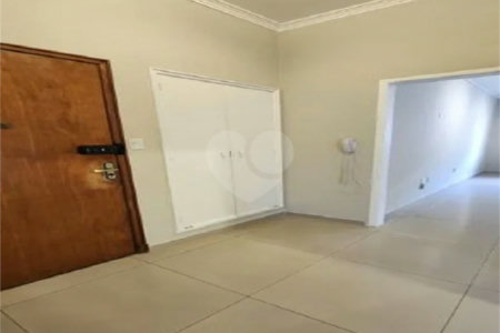 Apartamento à venda no bairro Barra Funda.