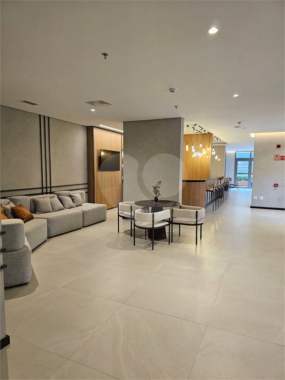 Apartamento Novo, 2 Dormitórios sendo 1 suíte, Completamente Mobiliado! PRONTO PARA MORAR!