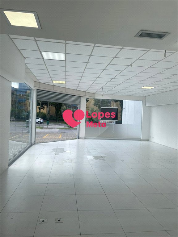 Loja Ponto Comercial em Vila Industrial, São José dos Campos/SP.