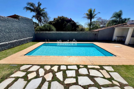Casa Térrea à venda com 5 quartos, sendo 3 suítes, em Vila Esperia Ou Giglio, Atibaia, SP