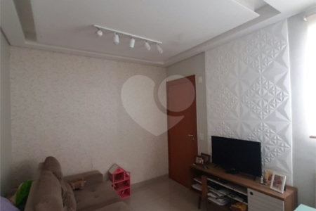 Apartamento no Condomínio Residencial Monte Logan