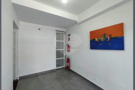 Apartamento de 33m2 localizado na Saúde