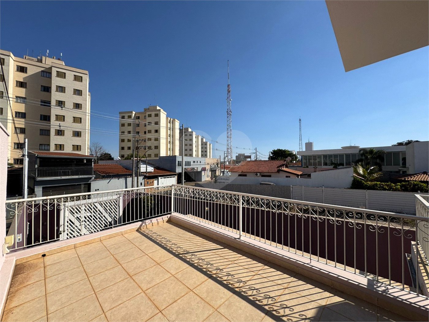 Imóvel comercial á venda, com 766m2 de terreno, em São Carlos-SP
