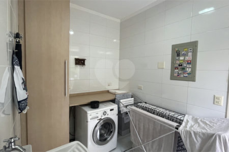 Casa a Venda no Condomínio Porto Atibaia com 4 dormitórios