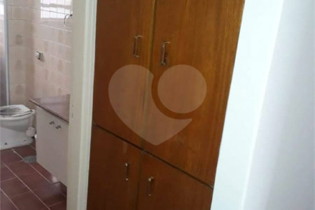 Apartamento para locação na Saúde de 80m² com 2 dormitórios.
