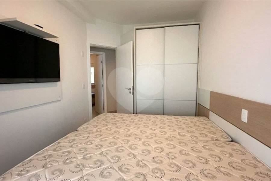 Apartamento à venda com 3 quartos, sendo 1 suíte,  em Riviera de São Lourenço, Bertioga, SP