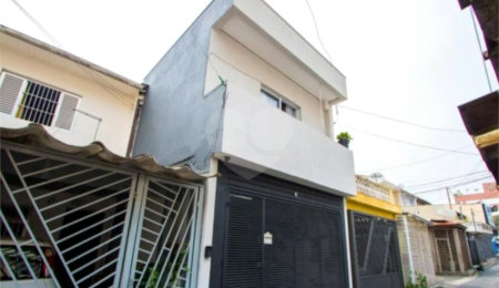 Sobrado à venda com 3 quartos, sendo 1 suíte,  no Centro, Santo André, SP