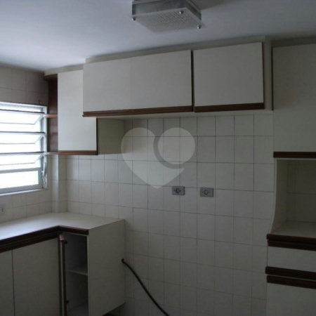 Excelente Sobrado à venda no Klabin -370 m2 construídos c/piscina - 3 Quartos/ 1 Suíte/10 Vagas
