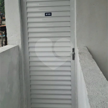 SOBRADO TIPO APARTAMENTO COM 1 QUARTO PARA LOCAÇÃO 153m² - SANTÍSSIMO