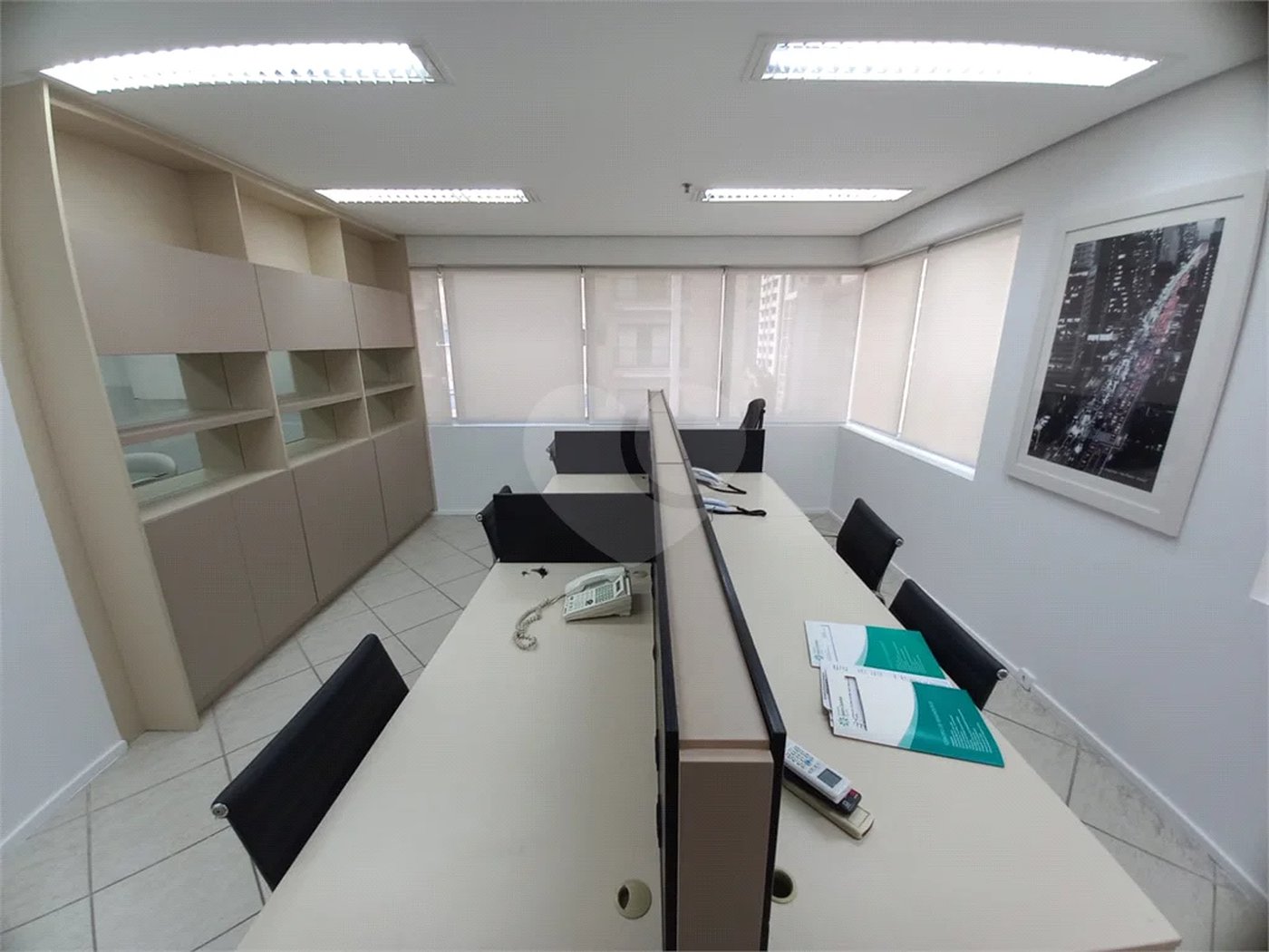 Sala comercial mobiliada para locação no Paraíso