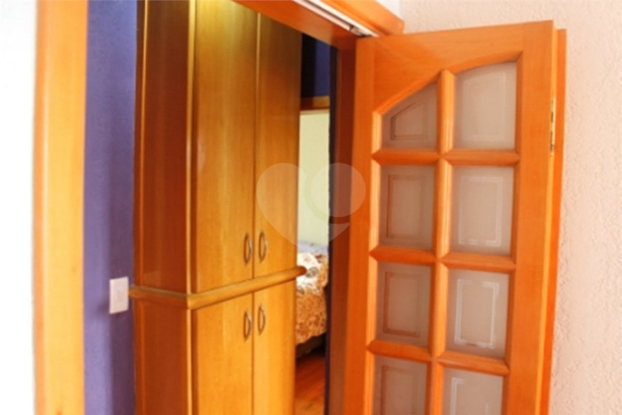 Apartamento 03 Dorm 02 Banheiros 01 Vaga na Saúde para Venda.