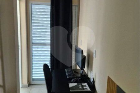 Casa em condomínio à venda em Valinhos no Residencial Santa Elisa com possibilidade de permuta por apartamento