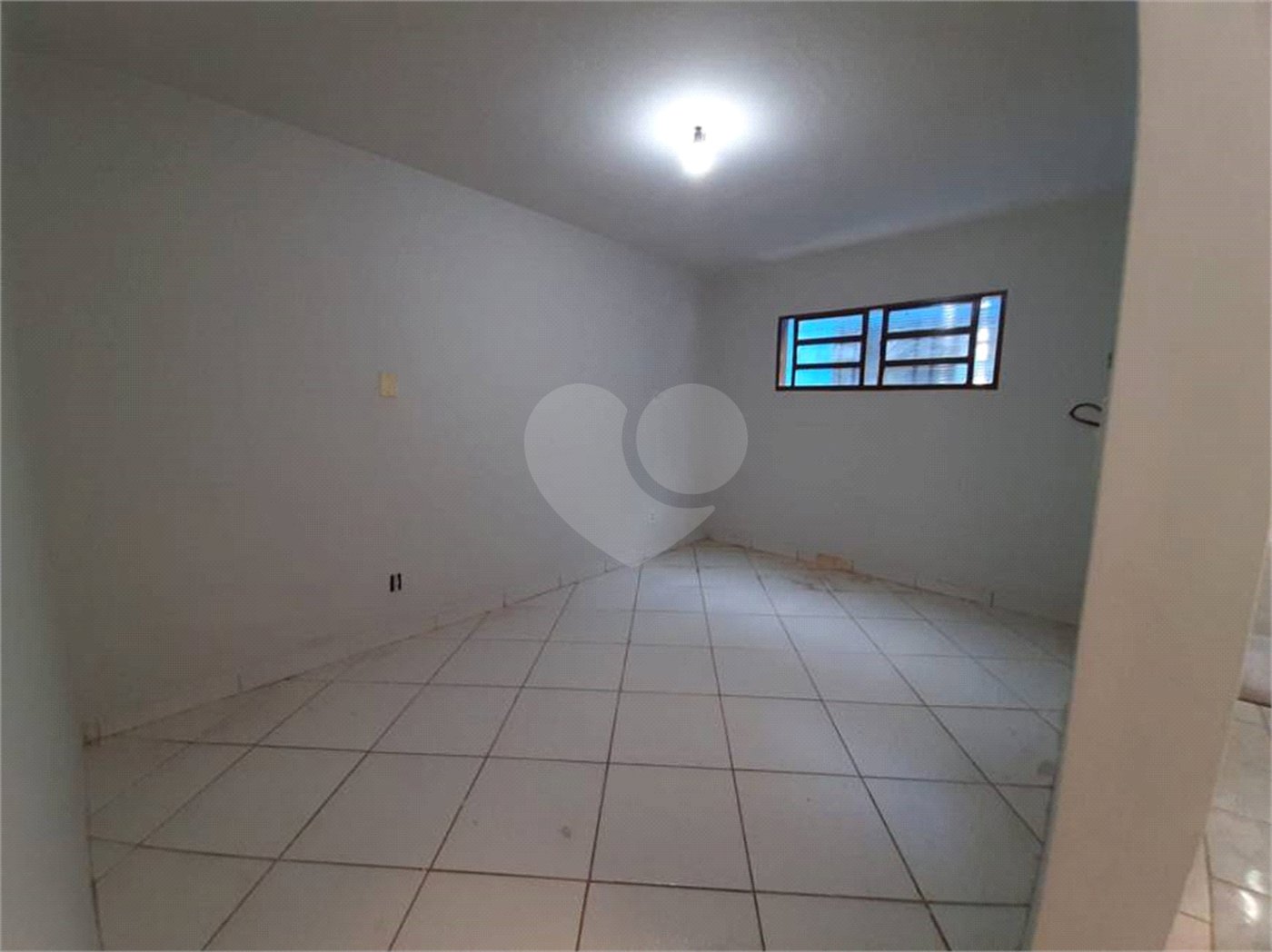 Casa Comercial no Centro.