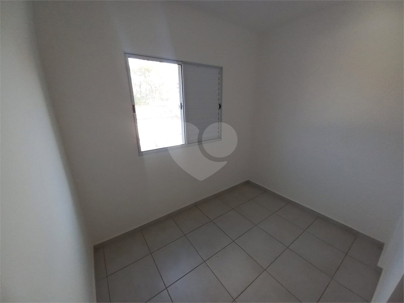Apartamento no Condomínio Mirante Araucária.