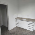 Sala Comercial na Prestigiada Alameda Lucas Nogueira Garcez