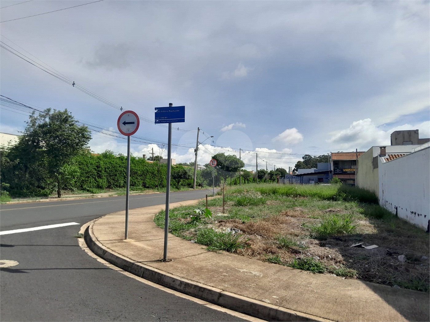 Terreno para venda no Parque dos Flamboyant em São Carlos.