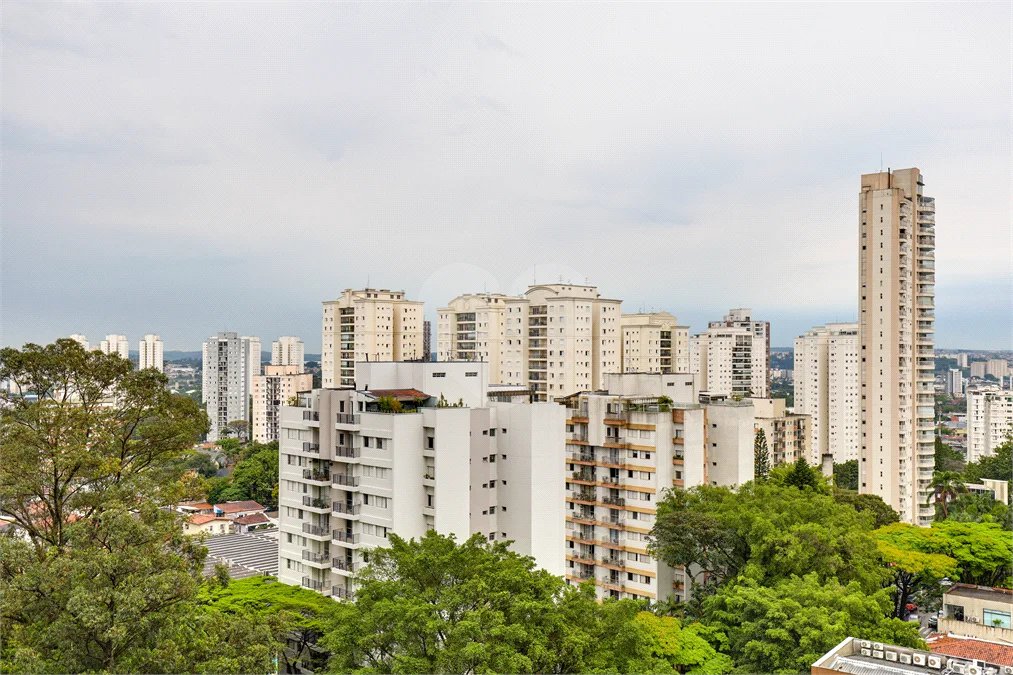 Apartamento à venda com 3 suítes em Jardim Marajoara, São Paulo, SP