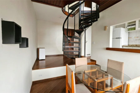 Cobertura Triplex com 90m² e 1 vaga de garagem na Vila Clementino