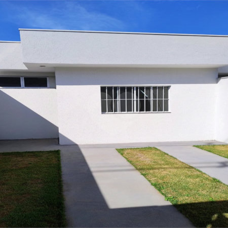 Casa nova 2 quartos dois banheiros Jardim Hikari