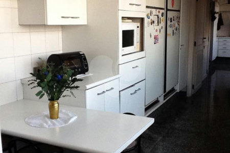 Apartamento à venda com 4 suítes em Real Parque, São Paulo, SP