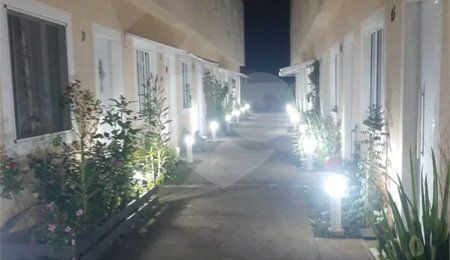 Casa à venda com 2 quartos, sendo 1 suíte,  no condomínio Pitangueiras, Mogi das Cruzes - SP