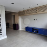 Apartamento com 2 vagas no Campo Belo