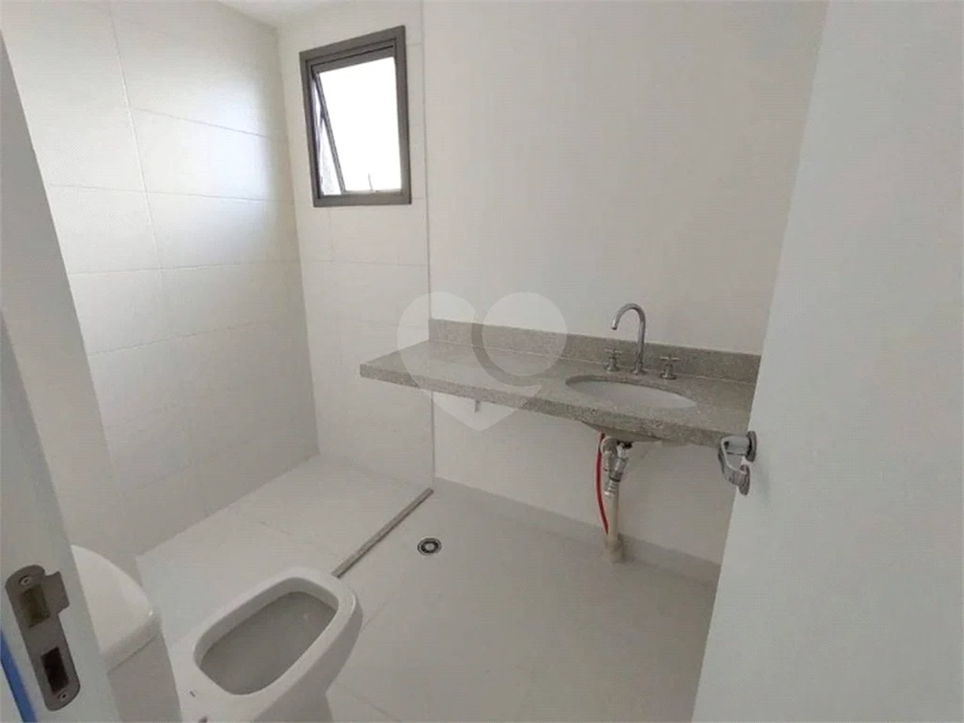 Apartamento novo com 129m² na Mooca com 2 suítes e 2 vagas.