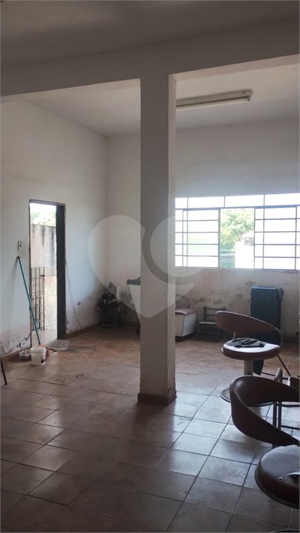 Casa com 129m², 2 quartos, 2 garagens, à venda no Jd. do Estado - Santo André