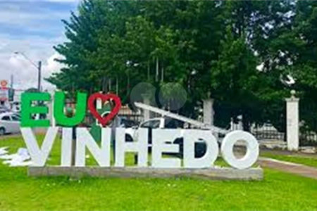 Salão Comercial a Venda no Jardim Melle em Vinhedo/SP