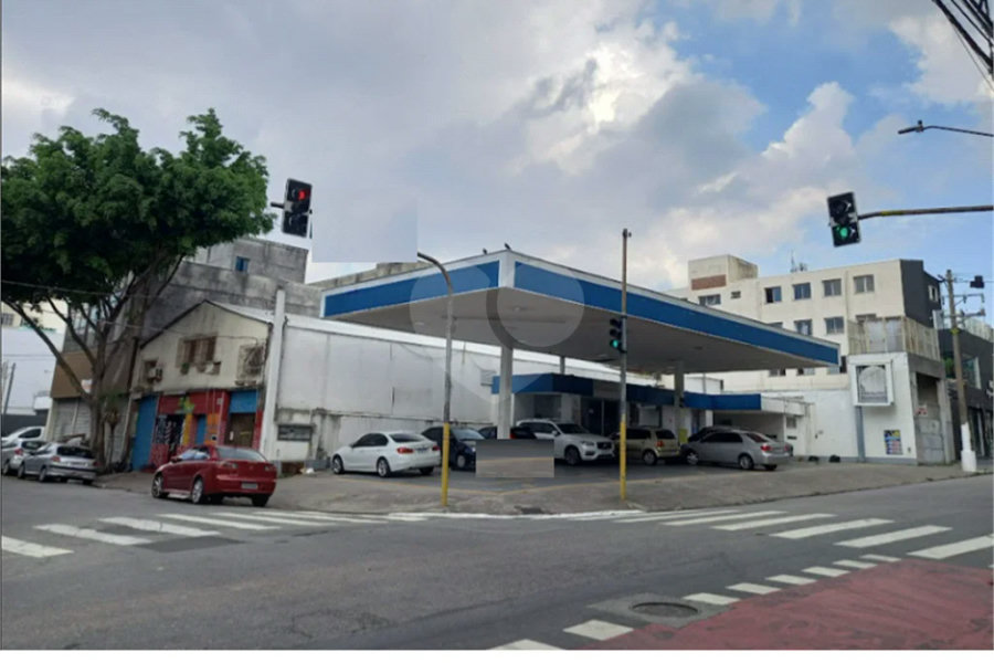 Espaço ideal para posto de gasolina, farmácia e loja no Bom Retiro