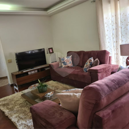 Casa com 3 dorm, 2 suítes, área gourmet, 4 vagas na Mooca