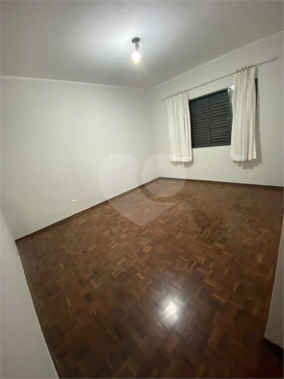 Casa à Venda no Jardim Bandeirantes