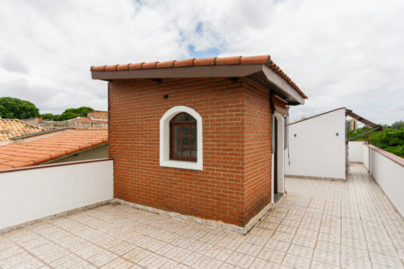 Sobrado à venda 187m² com 5 quartos, sendo 2 suítes, em Conjunto Residencial Butantã próximo à USP
