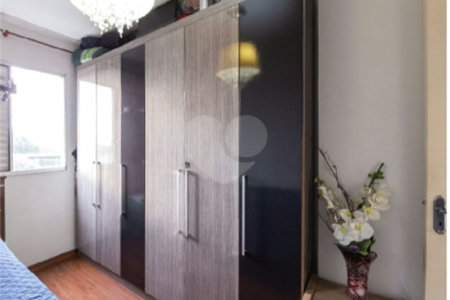 Apartamento na Mooca de 2 dormitórios, sala cozinha e banheiro, com portaria, academia e portaria.