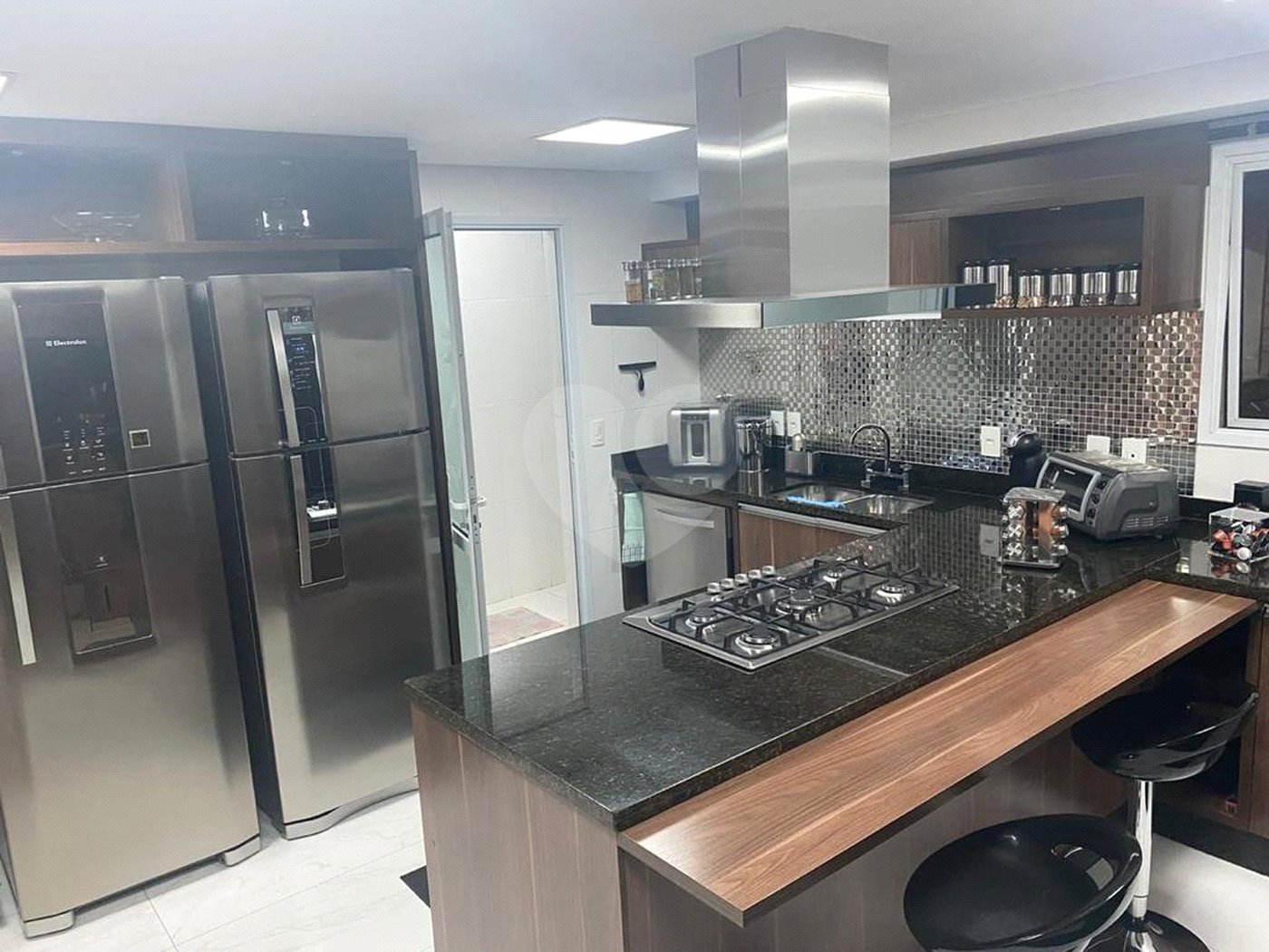 Condomínio clube, Apartamento na Mooca com 204 m² Com 3 suítes e 4 Vagas.
