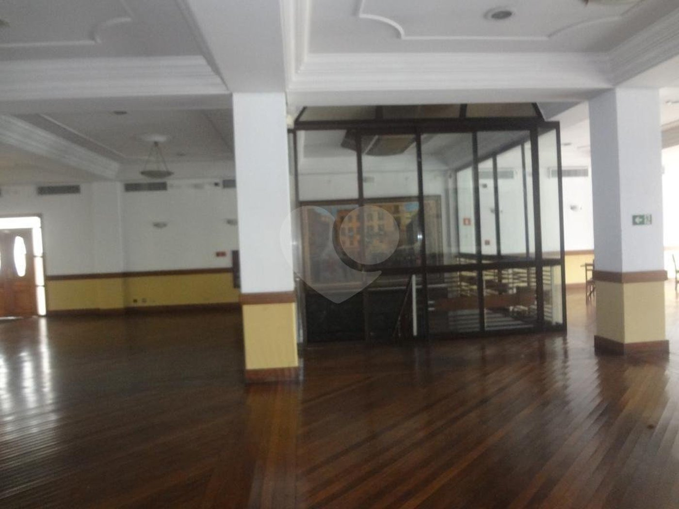 Casa comercial à venda na Rua Treze de Maio