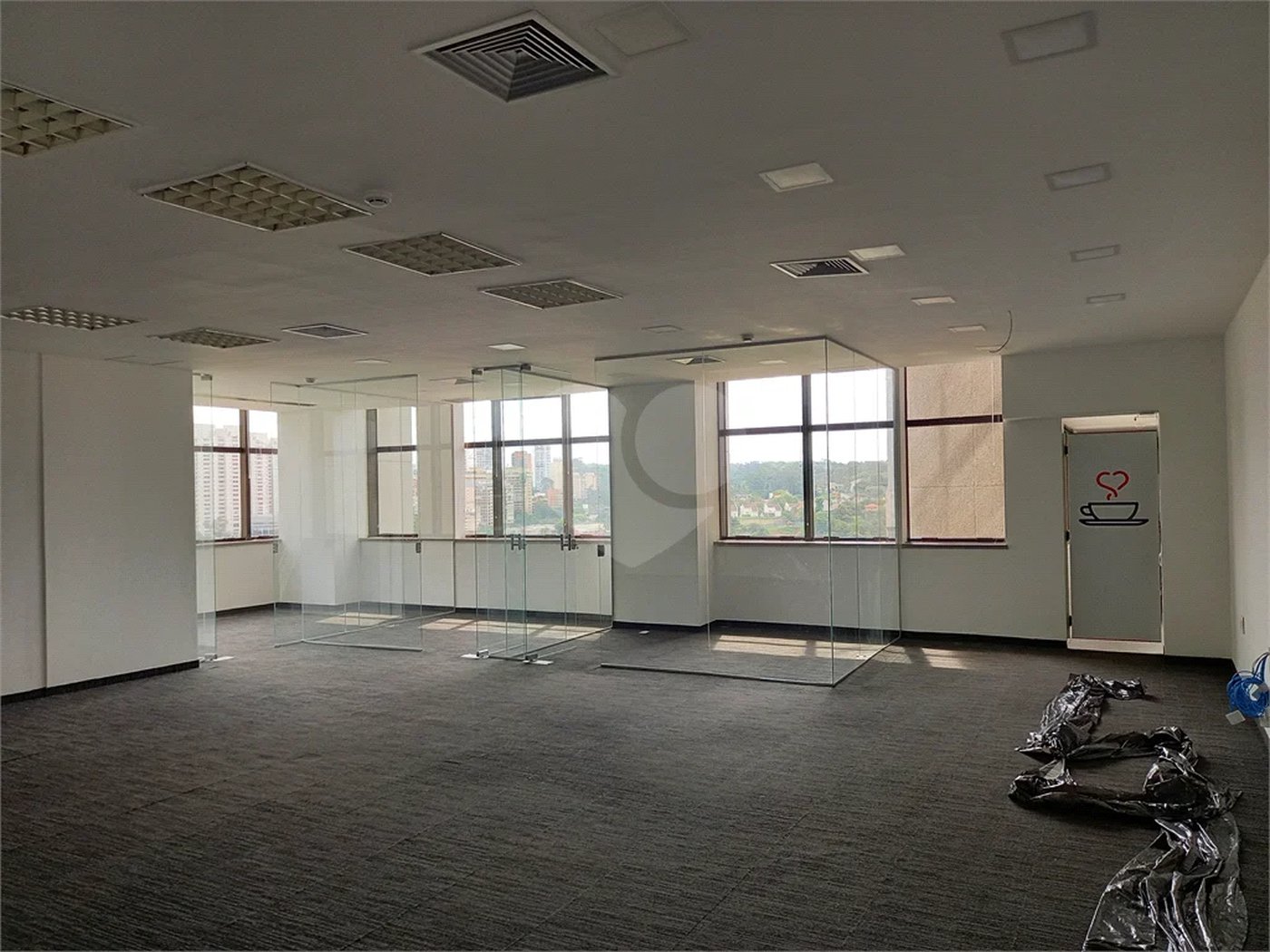 SALA COMERCIAL - BERRINI EXCELENTE PARA CONSULTÓRIOS E ESCRITÓRIO