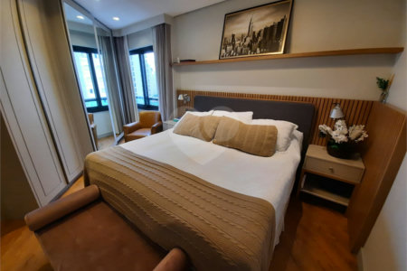 Apartamento de 257m² a venda em Moema, reformado, 4 dorms, 3 suítes, fora de rota,, 4 vagas