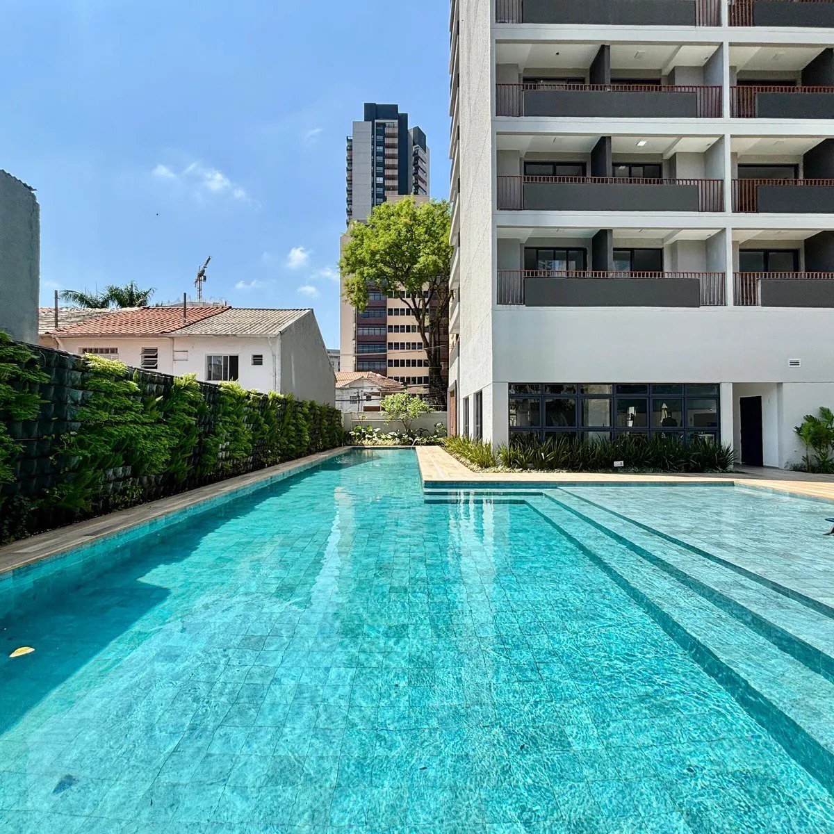 Studio novo e mobiliado para locação 26m² em Pinheiros – próximo ao metrô Faria Lima!